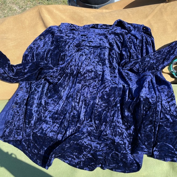 Donna Karan Crushed Blue Velvet Blouse - Picture 2 of 7